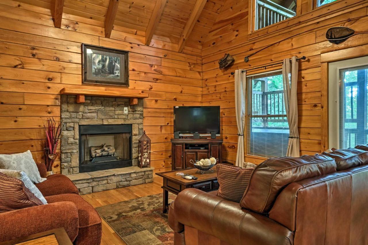 فيلا Pigeon Forge Cabin With Hot Tub, Grill And Pool Table! سيفيرفيل المظهر الخارجي الصورة