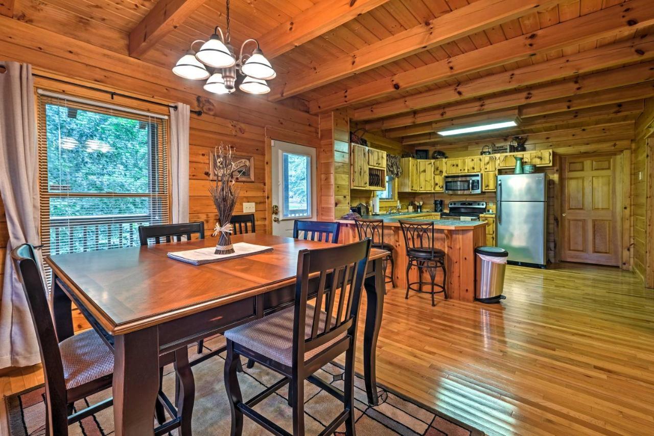 فيلا Pigeon Forge Cabin With Hot Tub, Grill And Pool Table! سيفيرفيل المظهر الخارجي الصورة