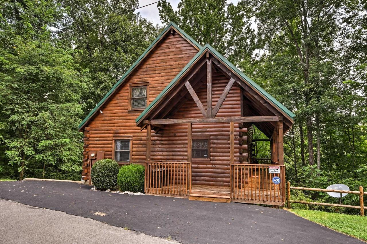 فيلا Pigeon Forge Cabin With Hot Tub, Grill And Pool Table! سيفيرفيل المظهر الخارجي الصورة